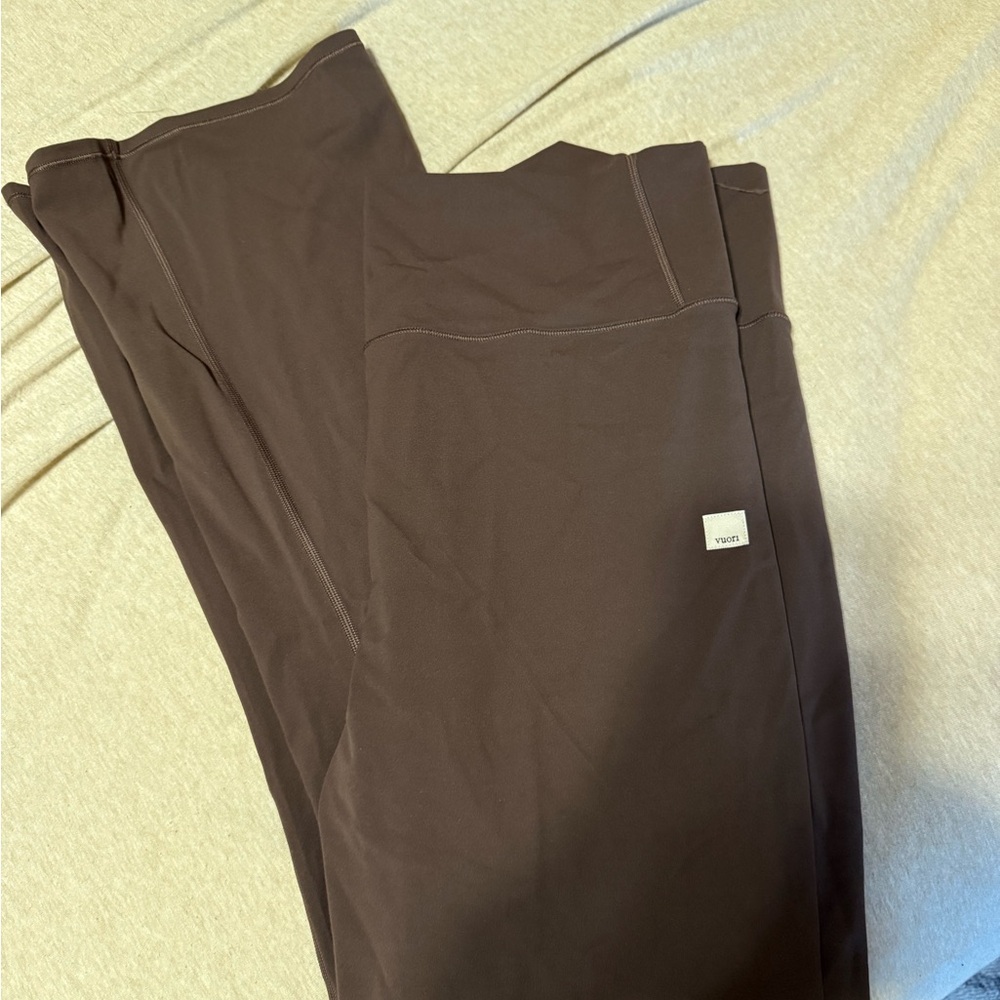 Vuori bootcut leggings